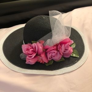MOVING SALE 💕💕 Derby Hat 👒